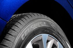 According to Toyo officials, the Celsius II tread pattern utilizes two designs – the outer tread carries all-season attributes for wet and dry performance, maintaining traction from the balance of sipe density and interlocking multi-wave sipes. The inside tread utilizes more winter-focused characteristics for ice and snow traction with high sipe density and zigzag-shaped tread blocks.