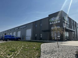 K&R Tire Center has a large service center in Holland, Mich., next to the company’s headquarters. In April the company hosted an open house at its newest location, a Goodyear retread plant in Flint. The plant has the capacity to build 150 medium truck tires a day. It’s just the latest evolution of the K&R business portfolio.