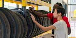 Article Tire Image